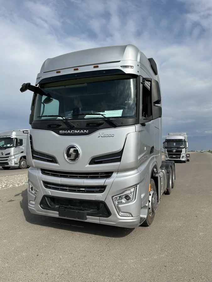 SHACMAN X6000 6×4 — Тягачи